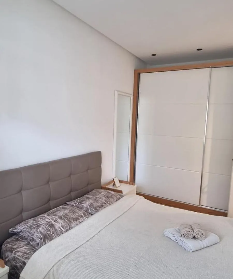 Komuna Parisit Olympic Apartment Tirana